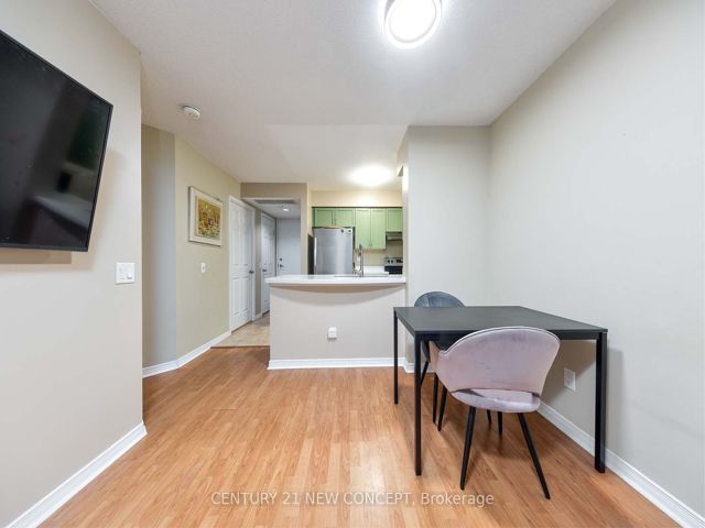 1112 - 155 Beecroft Rd