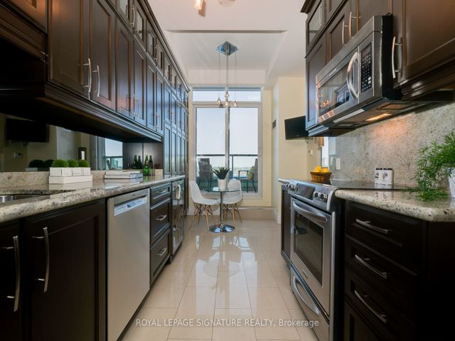 1110 - 20 Bloorview Pl