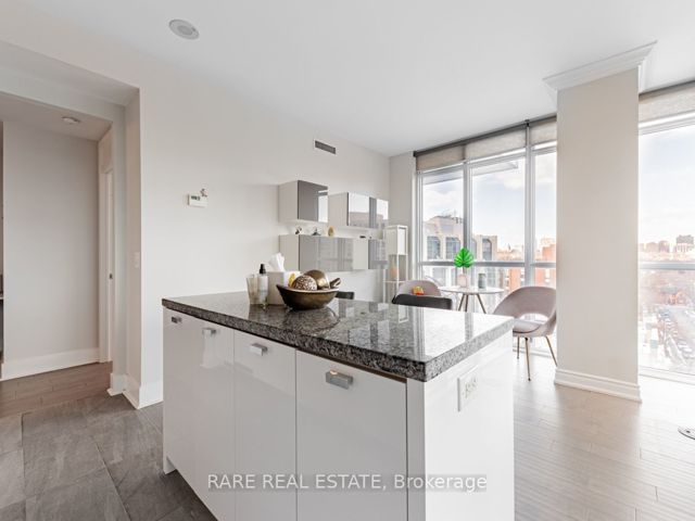 803 - 32 Davenport Rd