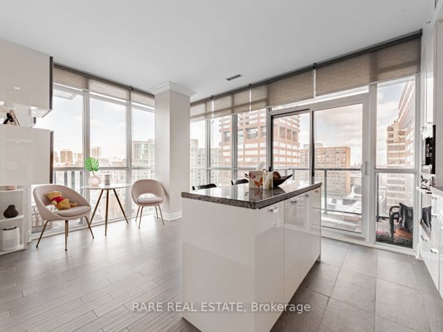 803 - 32 Davenport Rd