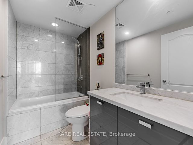 803 - 32 Davenport Rd