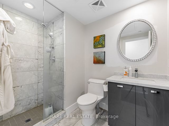 803 - 32 Davenport Rd