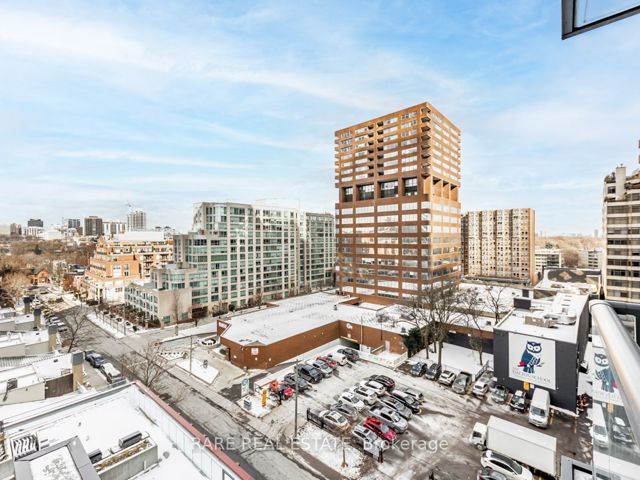 803 - 32 Davenport Rd