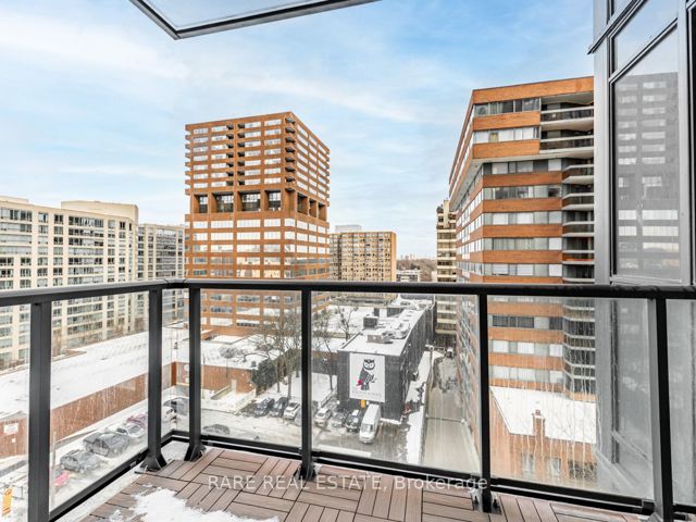 803 - 32 Davenport Rd