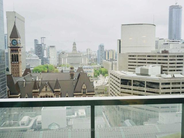 1711 - 197 Yonge St