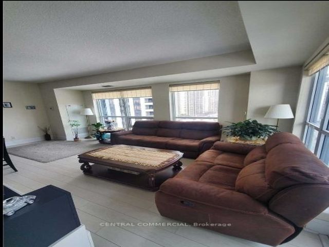 1212 - 120 Harrison Garden Blvd E