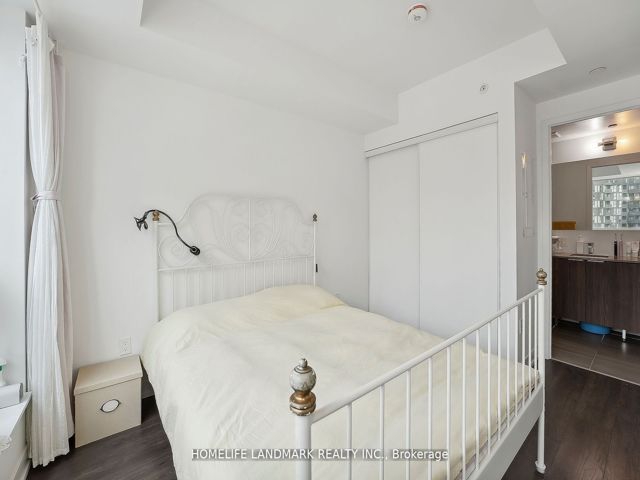 359 - 31 Tippett Rd