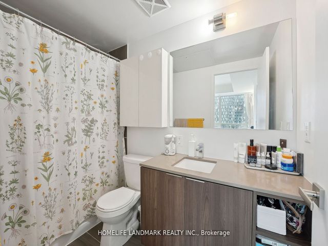 359 - 31 Tippett Rd