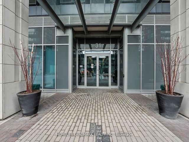 359 - 31 Tippett Rd