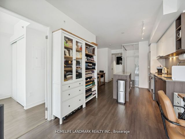 359 - 31 Tippett Rd