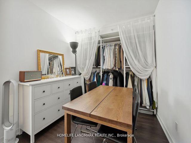 359 - 31 Tippett Rd