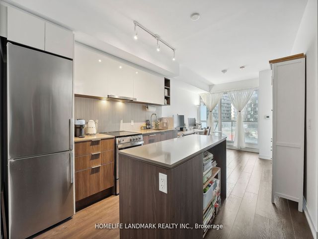 359 - 31 Tippett Rd