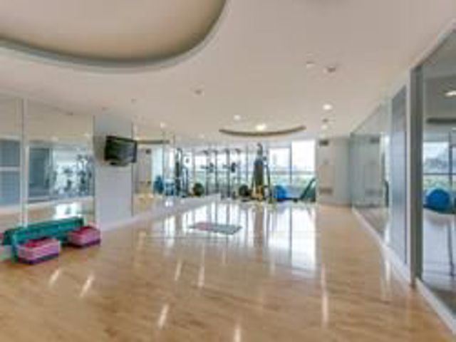 1012 - 18 Yonge St
