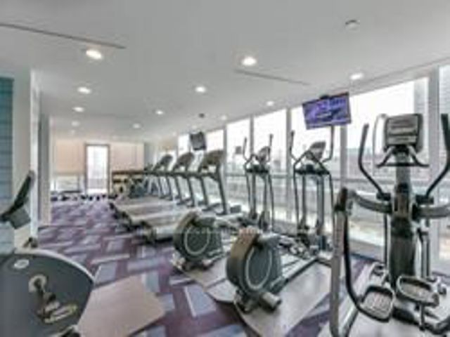 1012 - 18 Yonge St