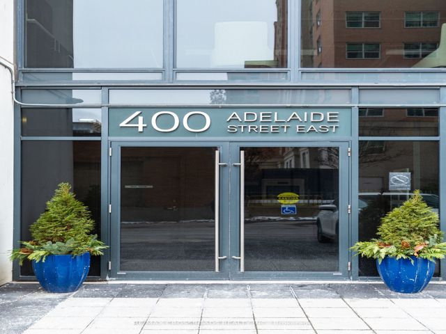 2104 - 400 Adelaide Ave E