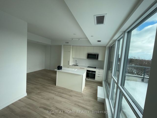 612 - 181 Sheppard Ave E