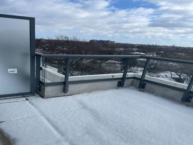 612 - 181 Sheppard Ave E