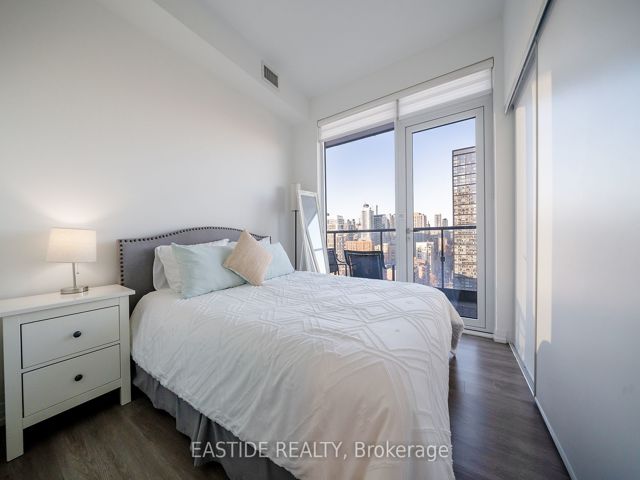 2610 - 251 Jarvis St