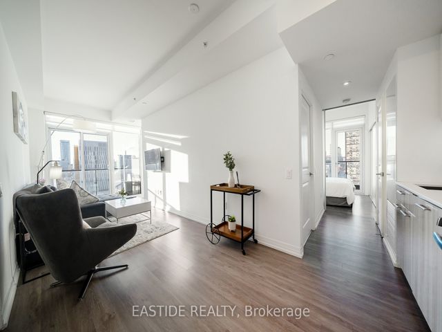 2610 - 251 Jarvis St