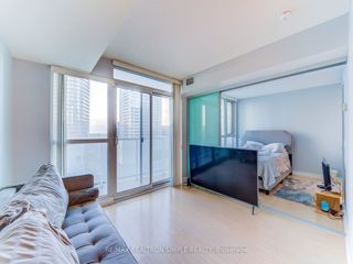 802 - 85 Queen's Wharf Rd