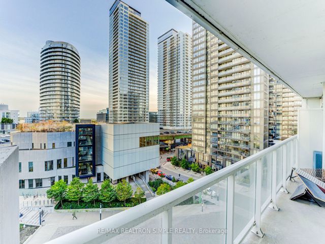 802 - 85 Queen's Wharf Rd