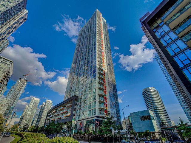 802 - 85 Queen's Wharf Rd