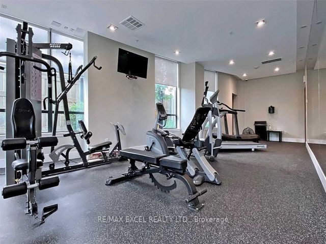 803 - 5740 Yonge St