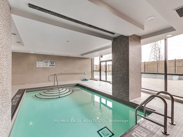803 - 5740 Yonge St