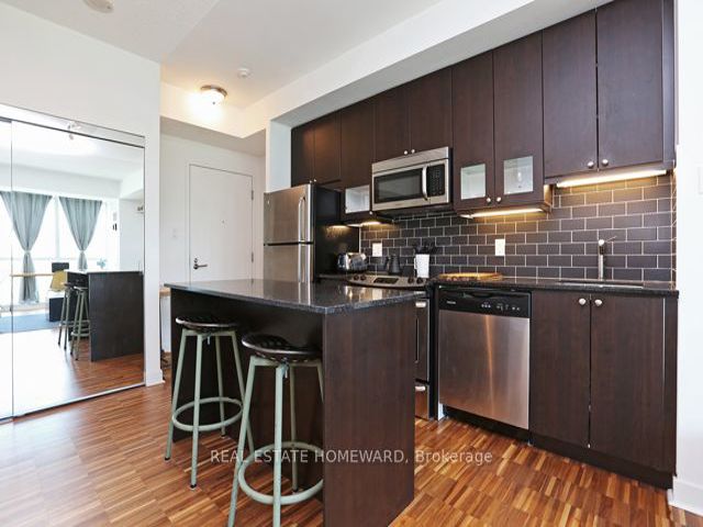 313 - 1171 Queen St W