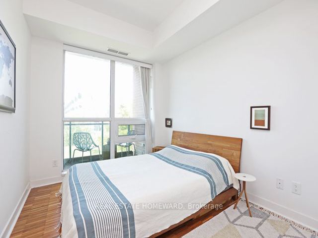 313 - 1171 Queen St W