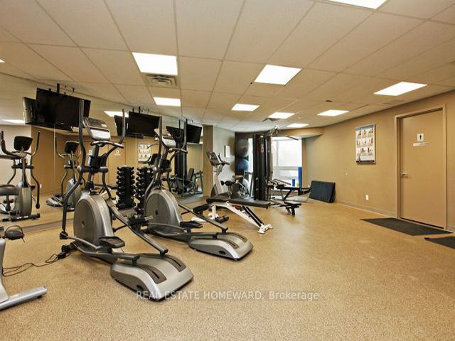 313 - 1171 Queen St W
