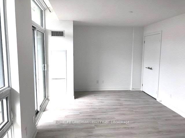 726 - 120 Varna Dr