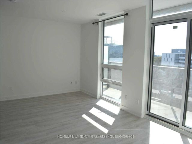 726 - 120 Varna Dr
