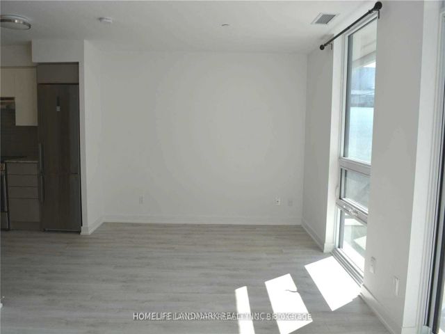 726 - 120 Varna Dr