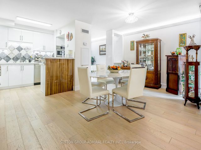805 - 278 Bloor St E