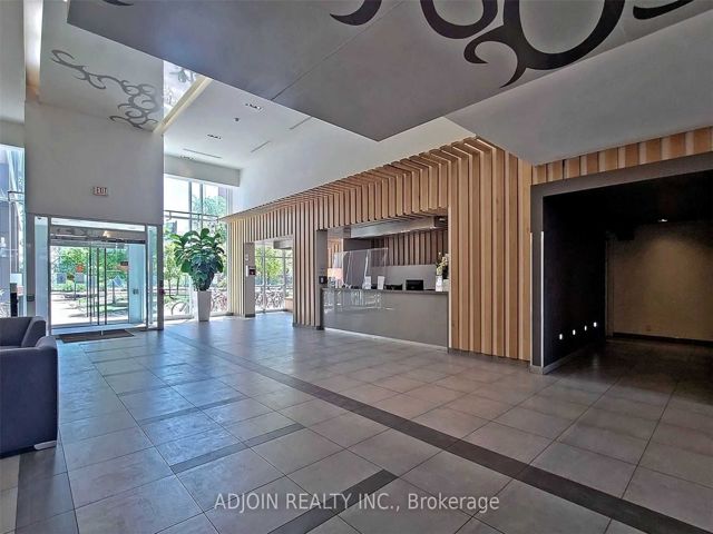 503 - 5 Hanna Ave