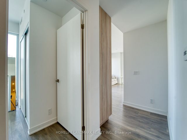 2808 - 15 Holmes Ave