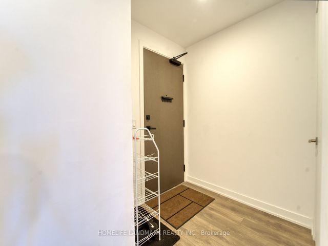 2808 - 15 Holmes Ave