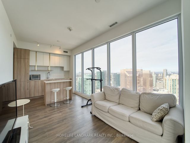 2808 - 15 Holmes Ave