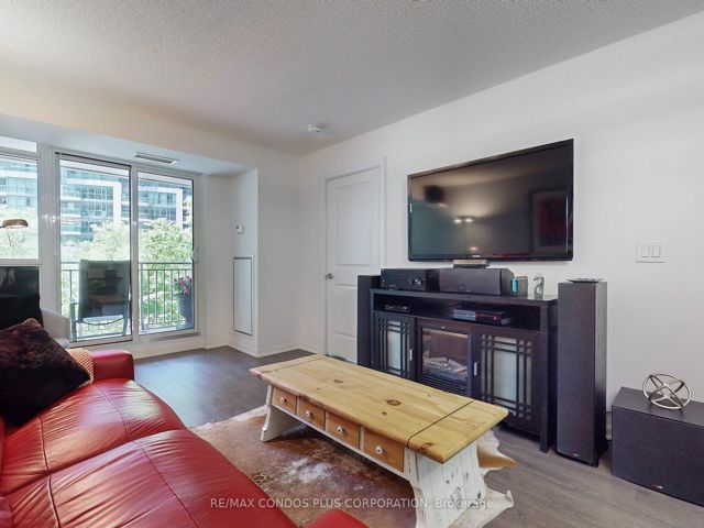 310 - 35 Bastion St