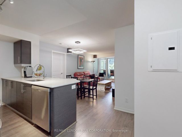 310 - 35 Bastion St