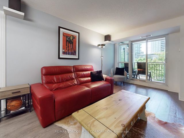 310 - 35 Bastion St