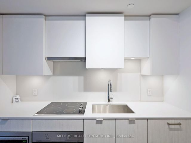 1201 - 195 Redpath Ave