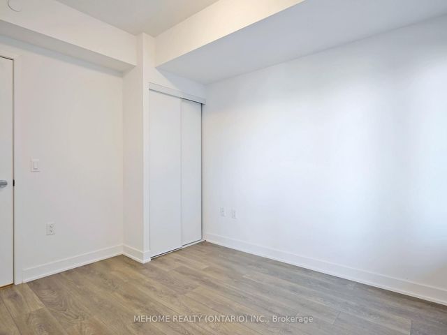1201 - 195 Redpath Ave