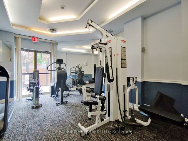 917 - 1700 Eglinton Ave E