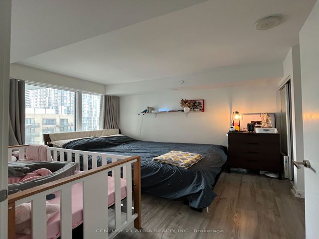 1613 - 77 Shuter St
