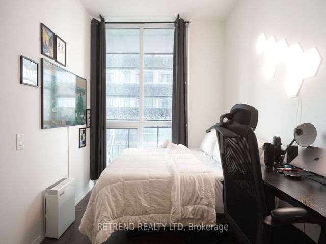 3311 - 45 Charles St E