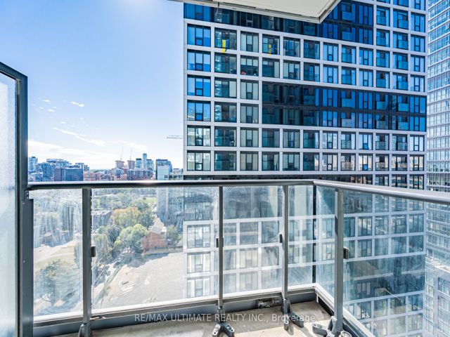 1620 - 251 Jarvis St