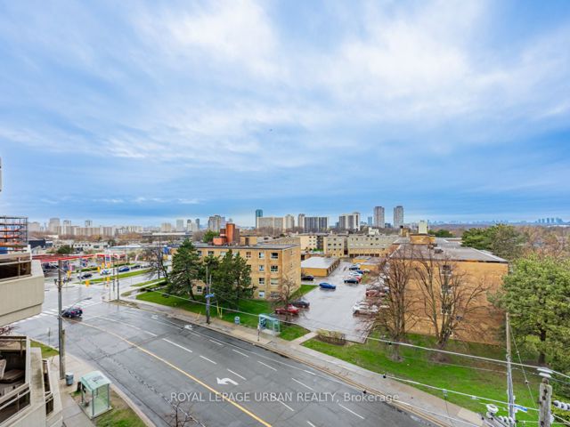 720 - 1700 Eglinton Ave E