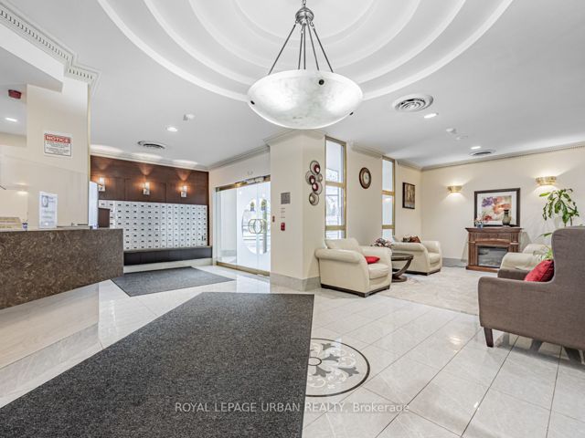 720 - 1700 Eglinton Ave E